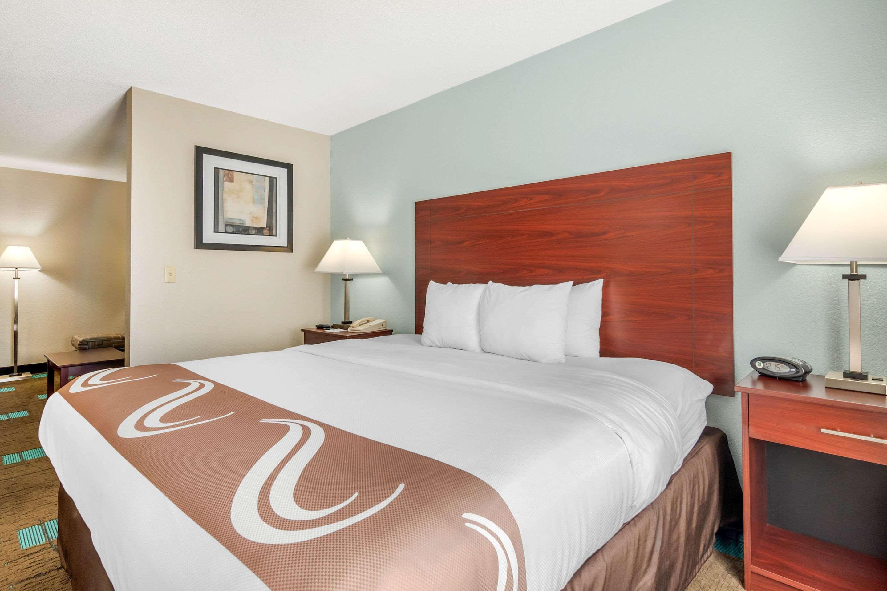 Quality Suites Kansas City International Airport Kültér fotó