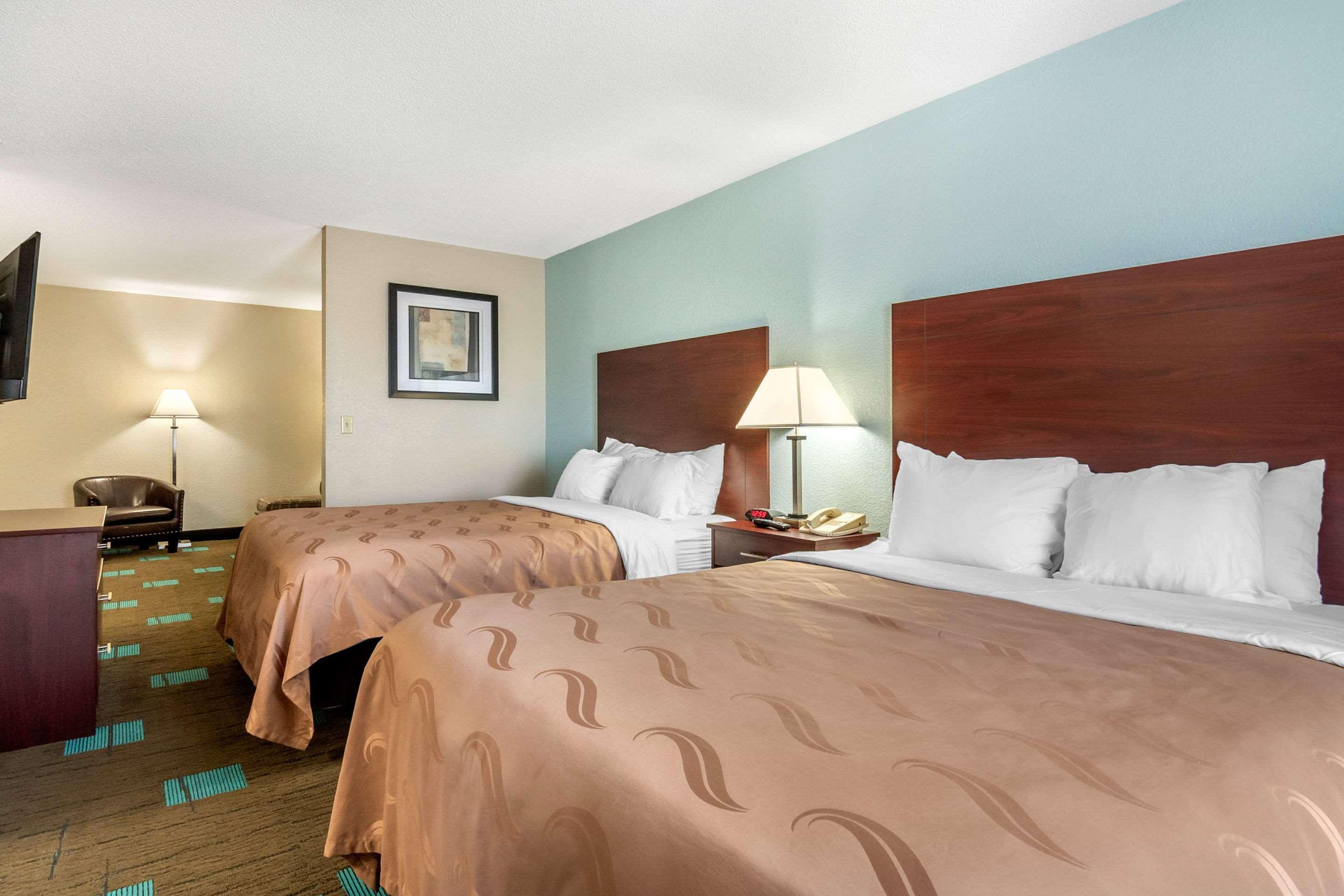 Quality Suites Kansas City International Airport Kültér fotó
