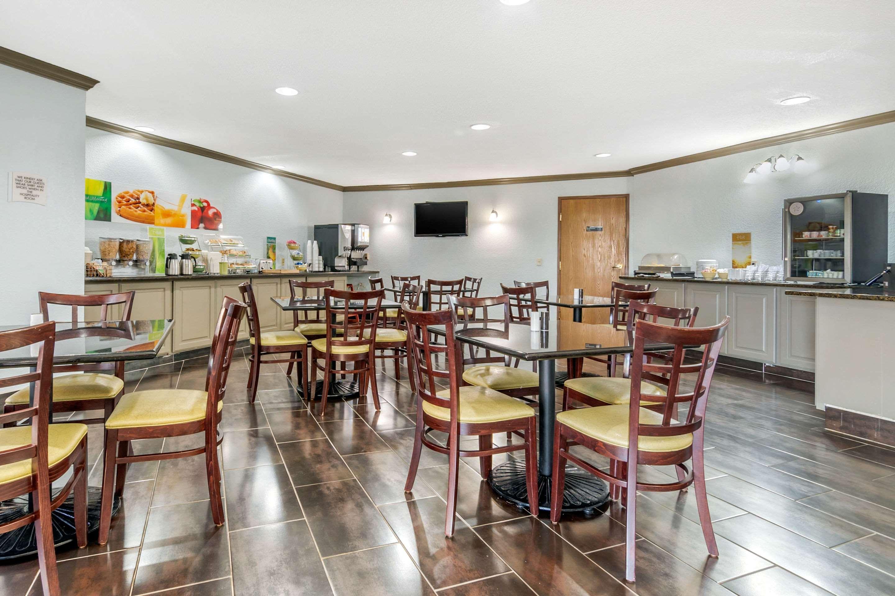 Quality Suites Kansas City International Airport Kültér fotó