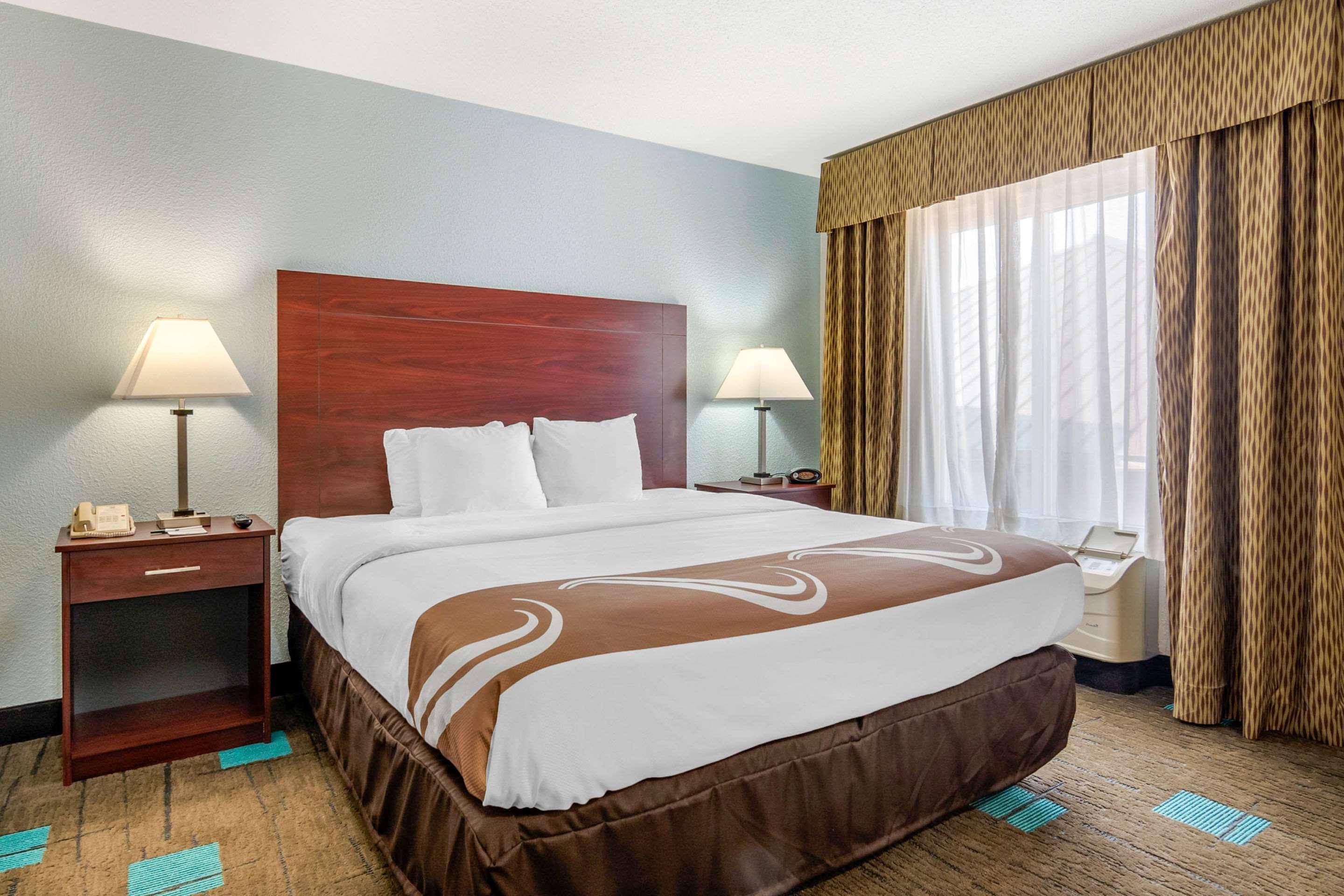 Quality Suites Kansas City International Airport Kültér fotó