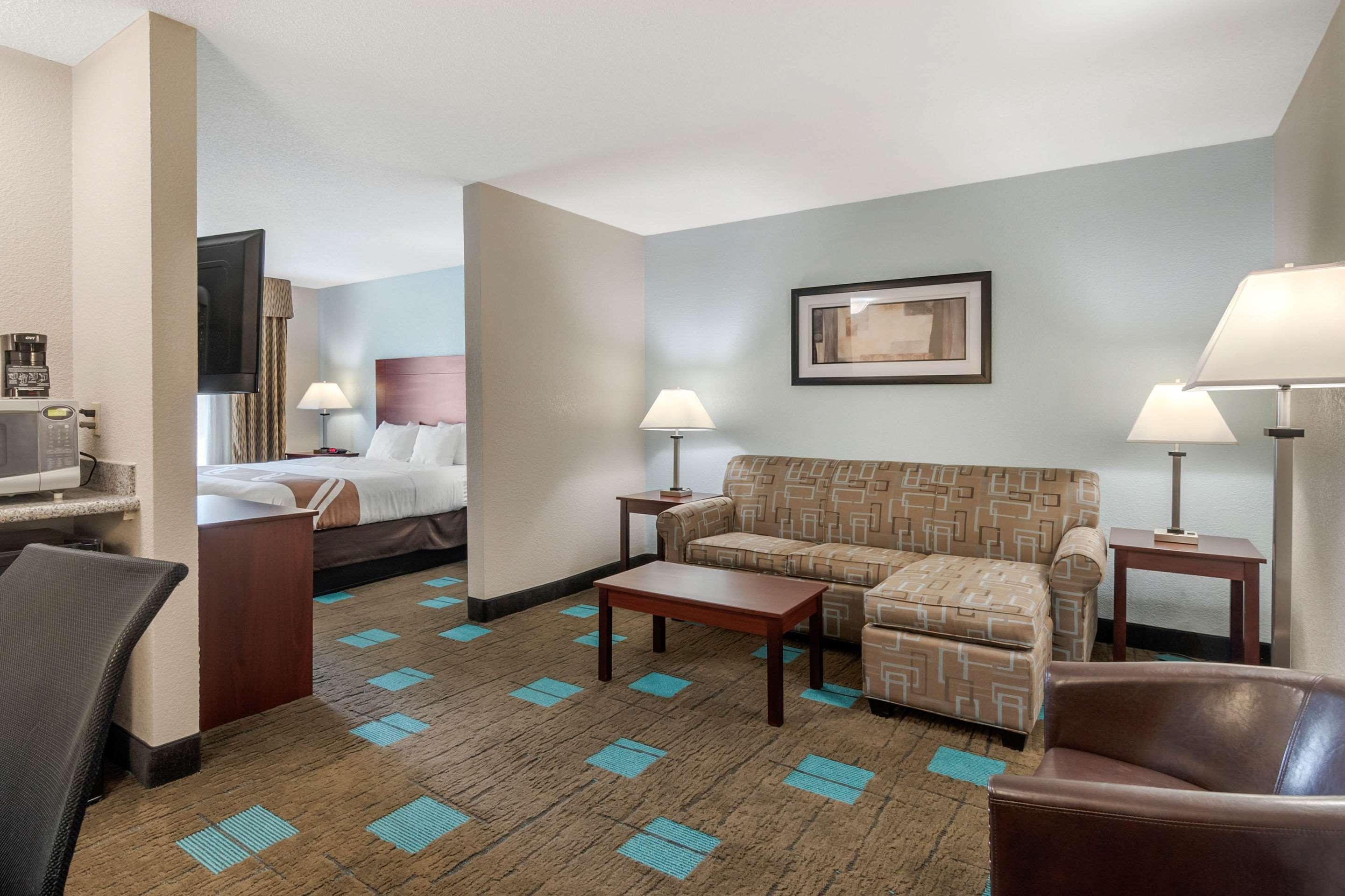 Quality Suites Kansas City International Airport Kültér fotó